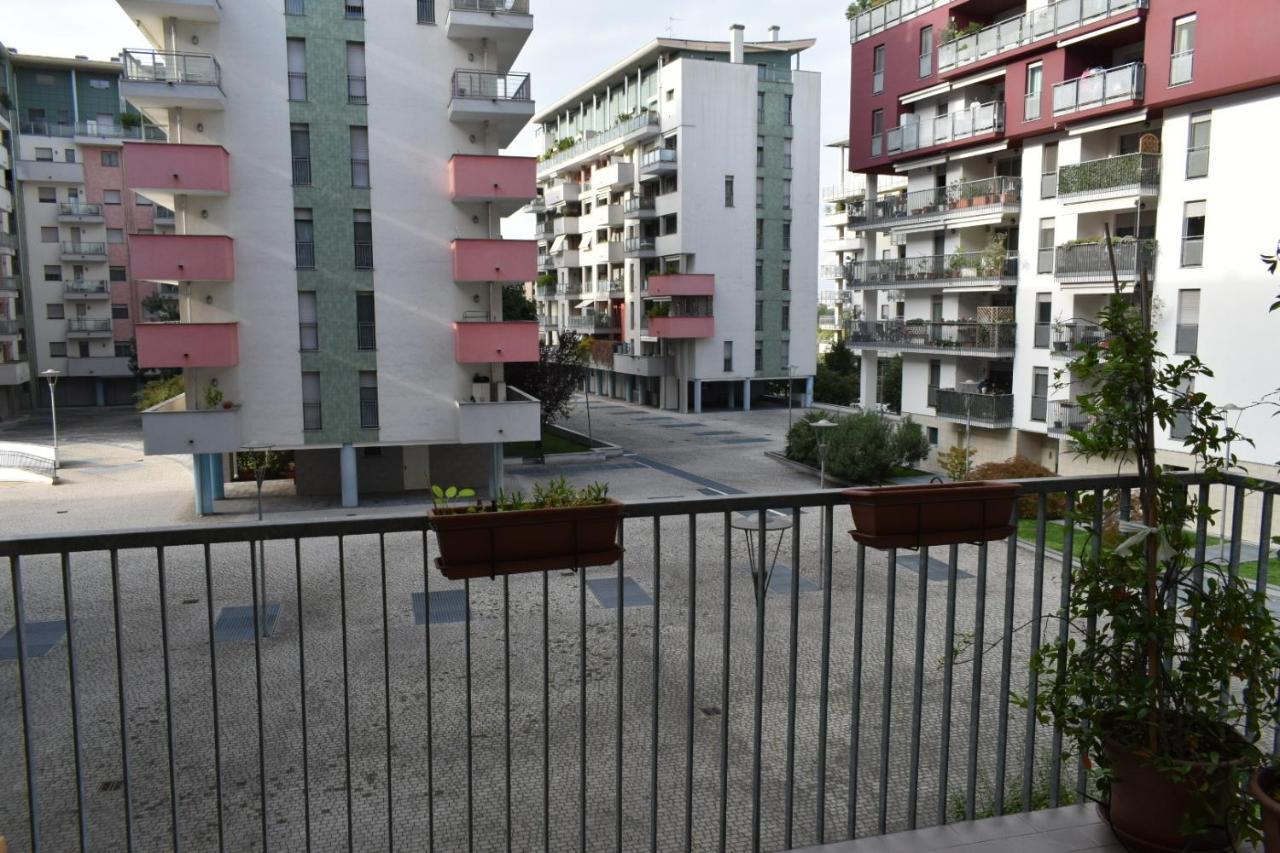 House Promenade Santa Giulia Apartamento Milão Exterior foto